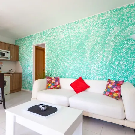 Poolviewzen-corralejoplaya Коральео